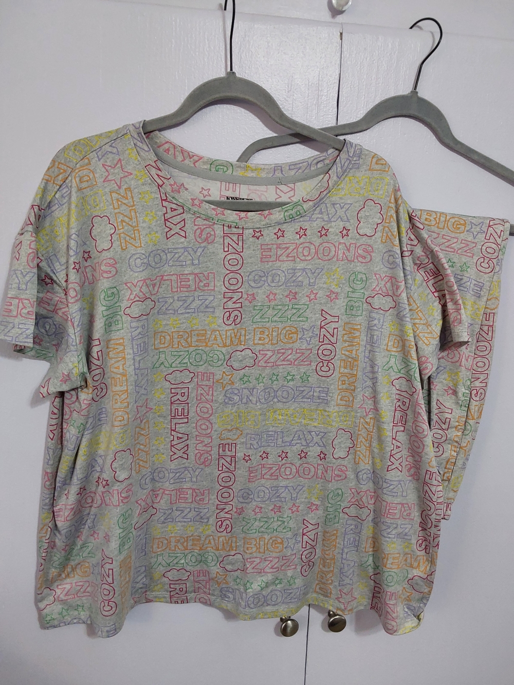 Women’s Cozy Multicolor Short Sleeve Pajama Top And Bottom 2 Pc Set